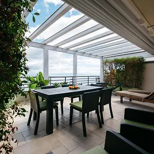 https://taormina-romantic-apartment-by-taormina-holidays.taorminaitalyhotels.com