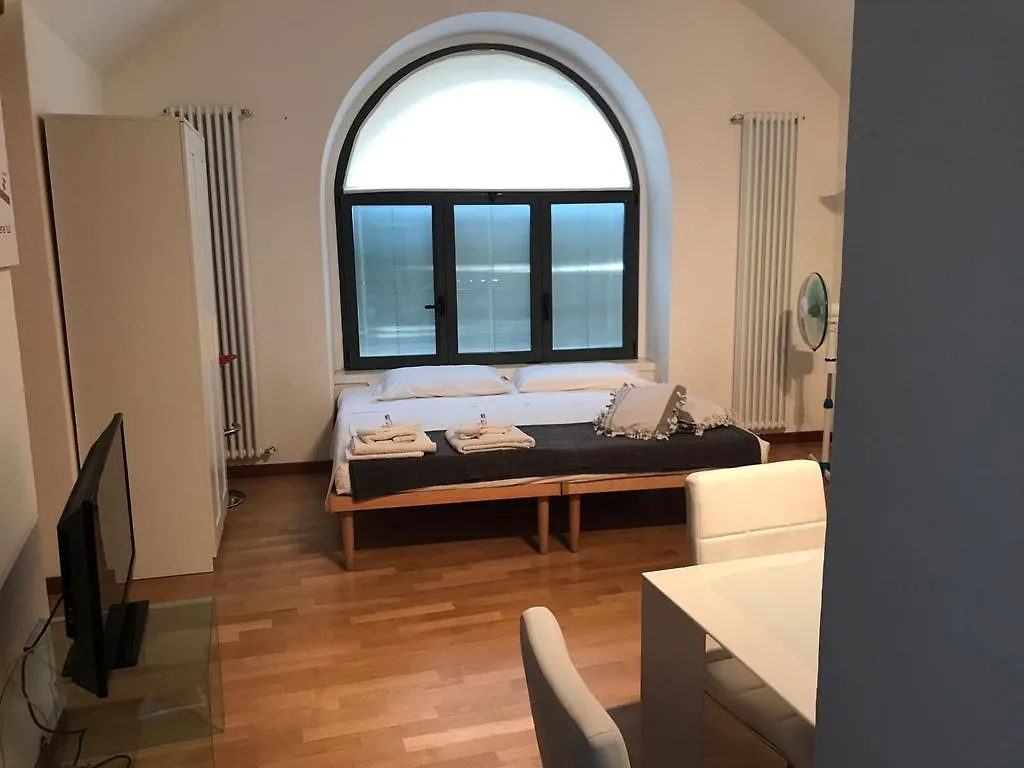 Apartment Myroom Citta Alta 2 Bergamo Italy