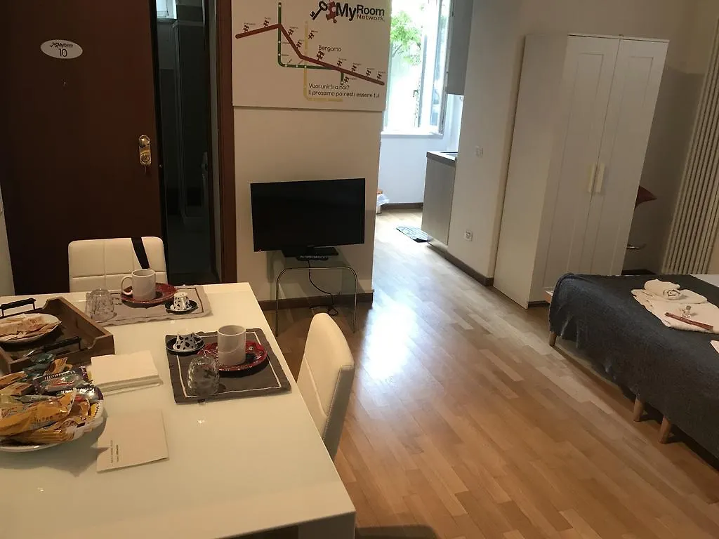 Myroom Citta Alta 2 Bergamo 0*,